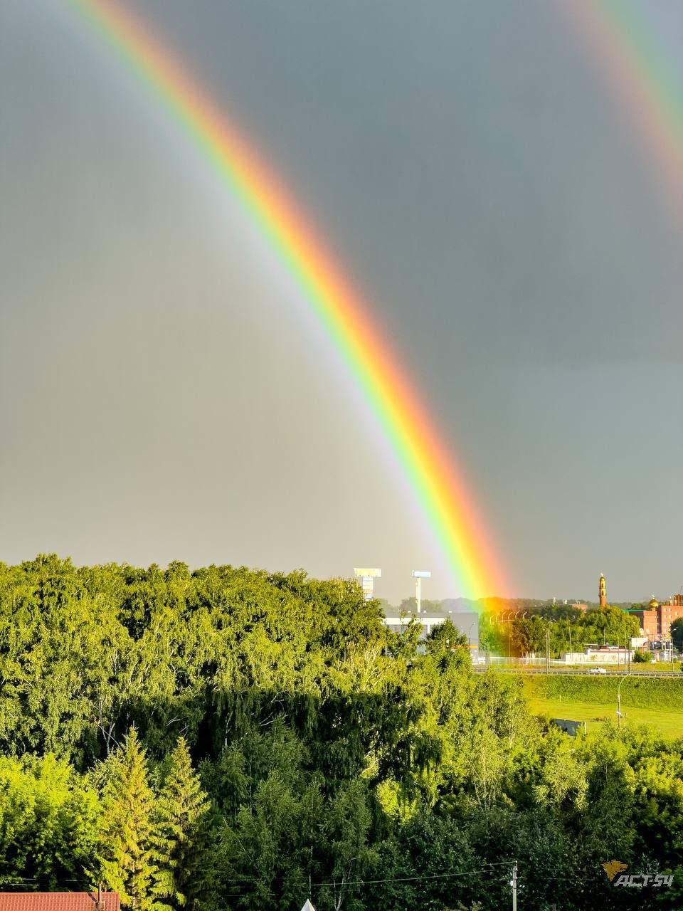 Фото В Новосибирске опубликованы кадры двойной радуги после дождя 3 - Сиб.ФМ Фото В Новосибирске опубликованы кадры двойной радуги после дождя 3